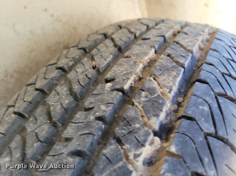 image for item DR8023 2001 W-W enclosed cargo trailer