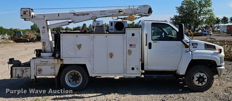 image for item DR8589 2006 GMC C5500 utility / service truck