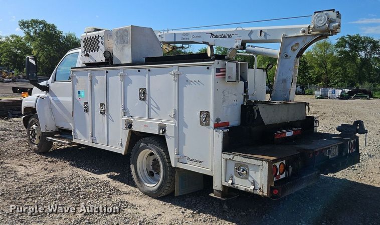 image for item DR8589 2006 GMC C5500 utility / service truck