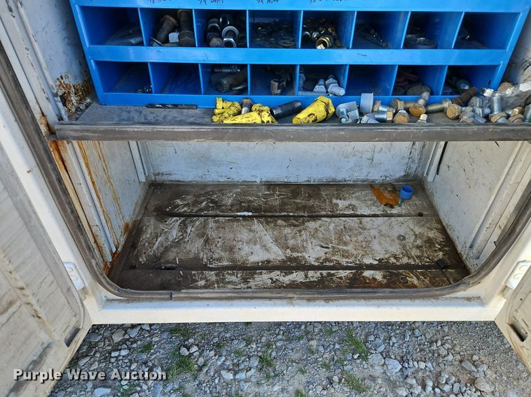 image for item DR8589 2006 GMC C5500 utility / service truck