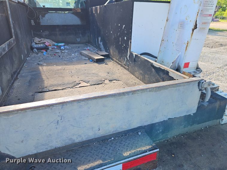 image for item DR8589 2006 GMC C5500 utility / service truck