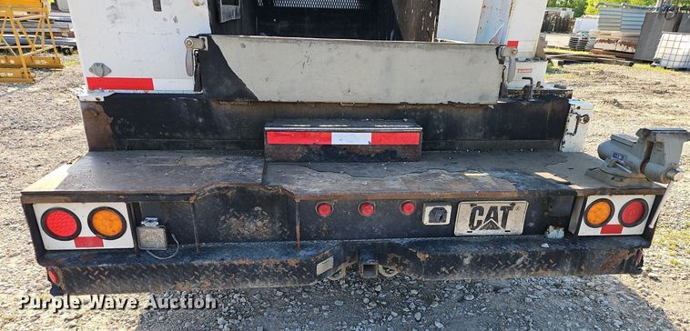 image for item DR8589 2006 GMC C5500 utility / service truck