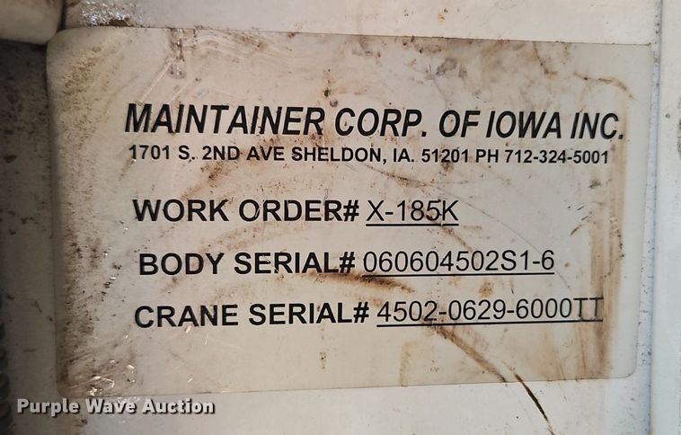 image for item DR8589 2006 GMC C5500 utility / service truck