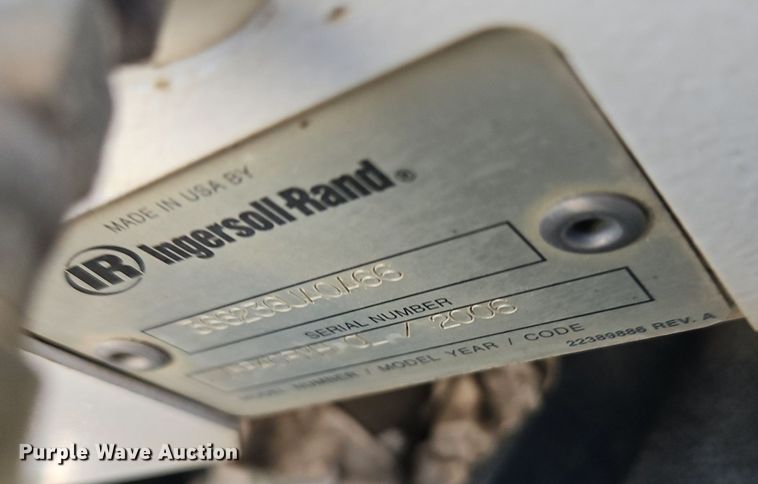 image for item DR8589 2006 GMC C5500 utility / service truck