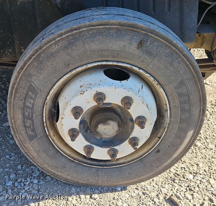 image for item DR8589 2006 GMC C5500 utility / service truck