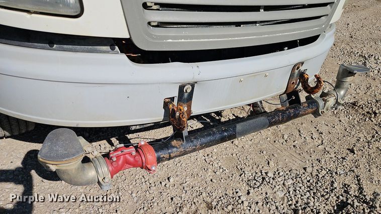 image for item DR8590 2000 Sterling  A9500 water truck