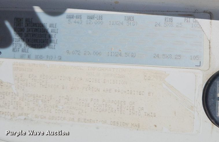 image for item DR8590 2000 Sterling  A9500 water truck