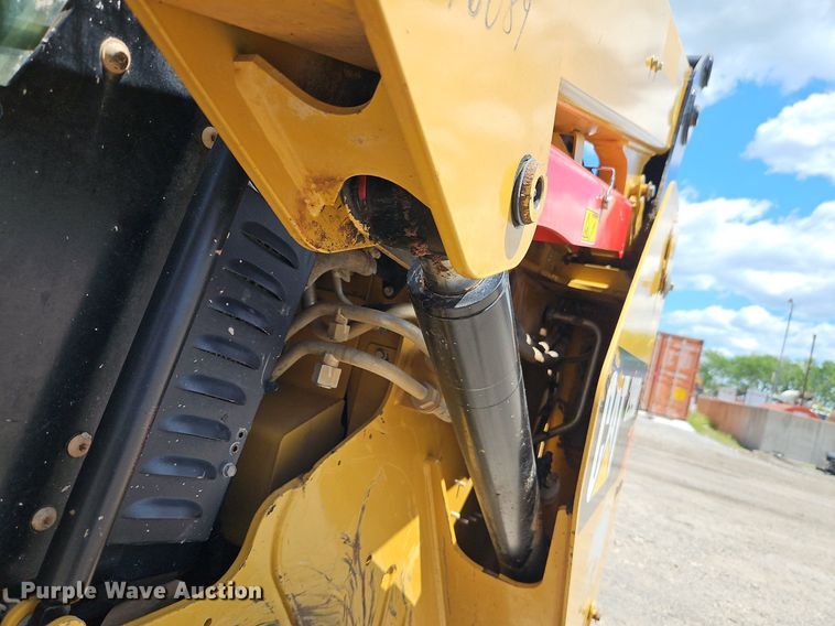 image for item DR8597 2019 Caterpillar  299D2 tracked skid steer loader