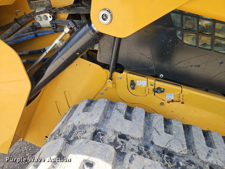 image for item DR8598 2021 Caterpillar  299D3 tracked skid steer loader