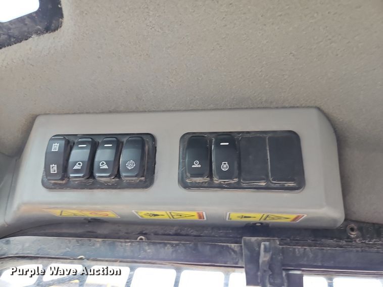 image for item DR8598 2021 Caterpillar  299D3 tracked skid steer loader