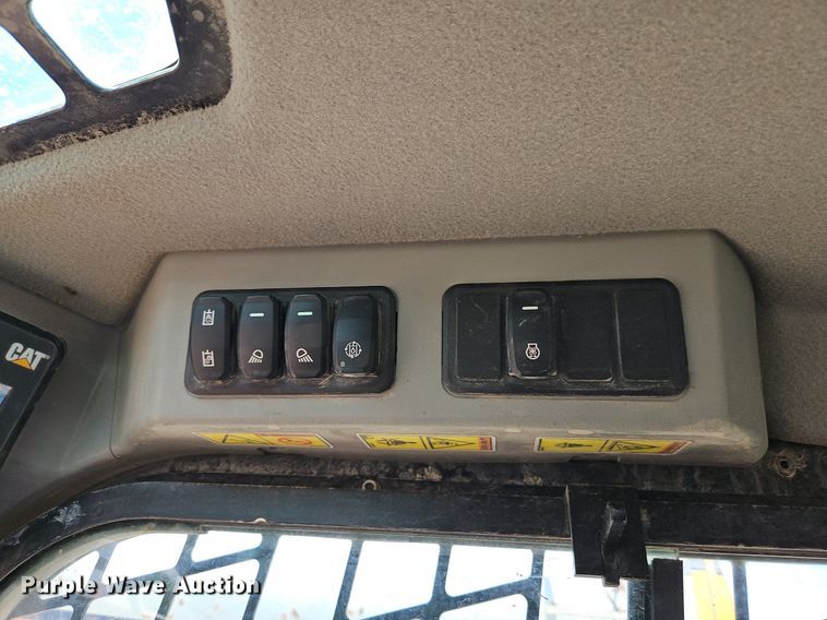 image for item DR8599 2020 Caterpillar  299D3 tracked skid steer loader