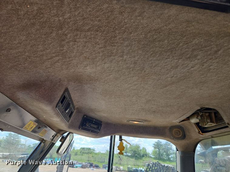 image for item DR8600 2013 Caterpillar  740B haul truck