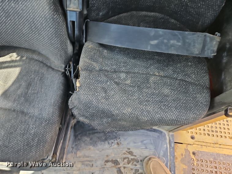 image for item DR8600 2013 Caterpillar  740B haul truck