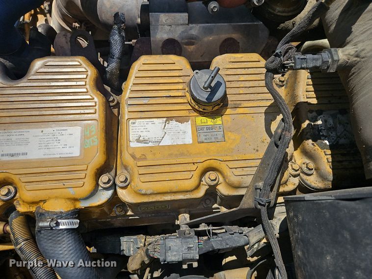 image for item DR8600 2013 Caterpillar  740B haul truck