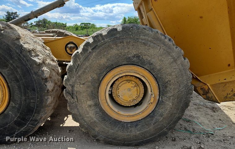 image for item DR8600 2013 Caterpillar  740B haul truck
