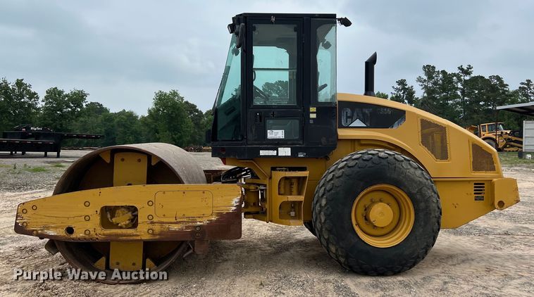 image for item DS2946 2008 Caterpillar CS56 single drum vibratory roller