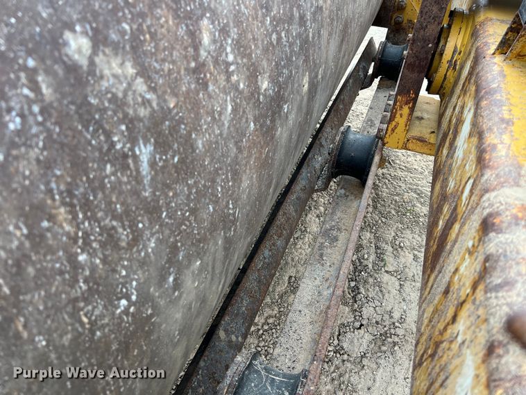 image for item DS2946 2008 Caterpillar CS56 single drum vibratory roller