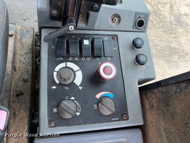 image for item DS2946 2008 Caterpillar CS56 single drum vibratory roller