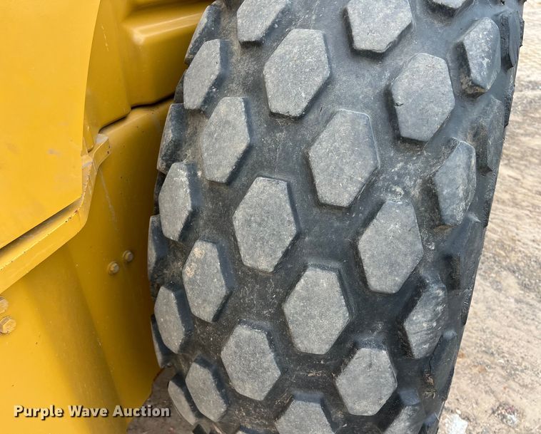 image for item DS2946 2008 Caterpillar CS56 single drum vibratory roller