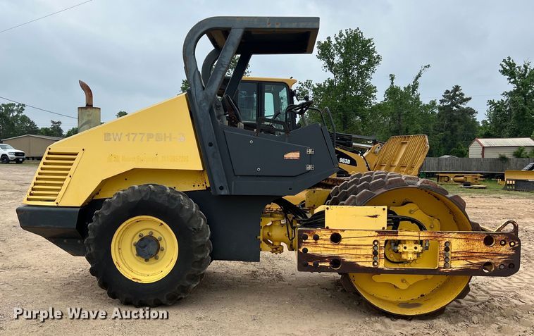 image for item DS2947 2003 Bomag BW 177PHD-3 single drum vibratory roller