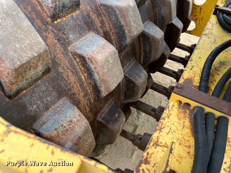 image for item DS2947 2003 Bomag BW 177PHD-3 single drum vibratory roller