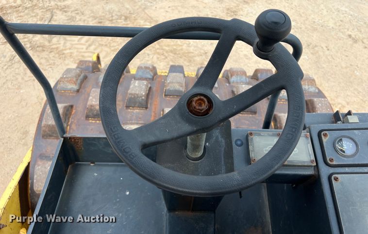 image for item DS2947 2003 Bomag BW 177PHD-3 single drum vibratory roller