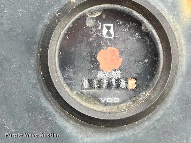 image for item DS2947 2003 Bomag BW 177PHD-3 single drum vibratory roller