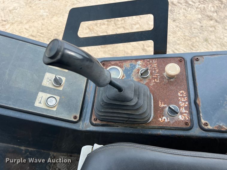 image for item DS2947 2003 Bomag BW 177PHD-3 single drum vibratory roller