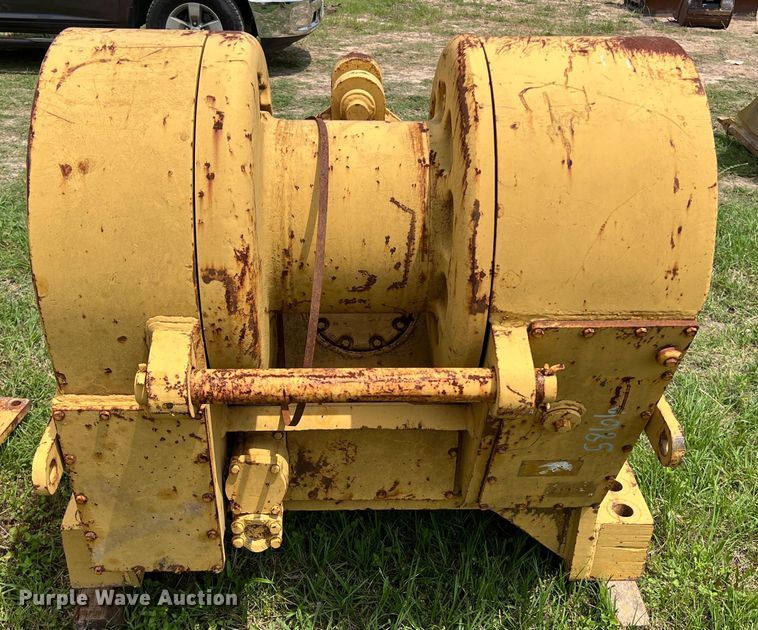 image for item DS2951 Caterpillar 58PS winch
