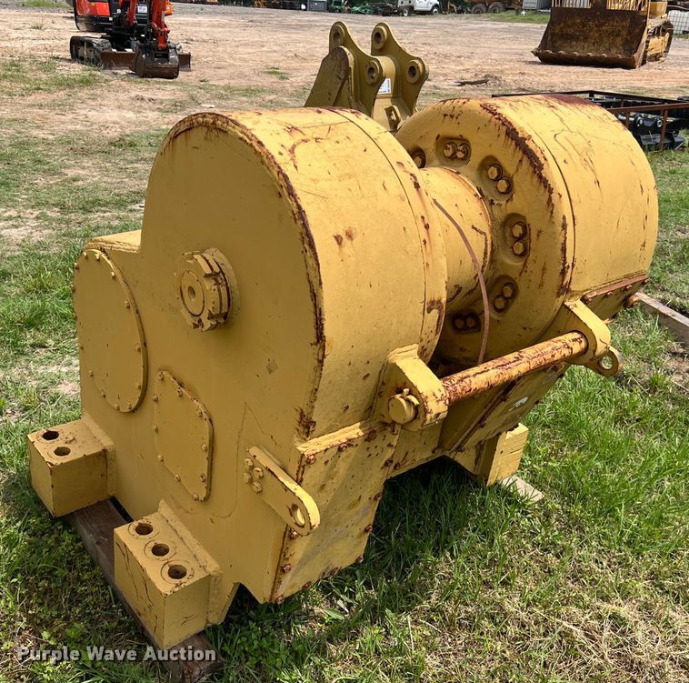 image for item DS2951 Caterpillar 58PS winch
