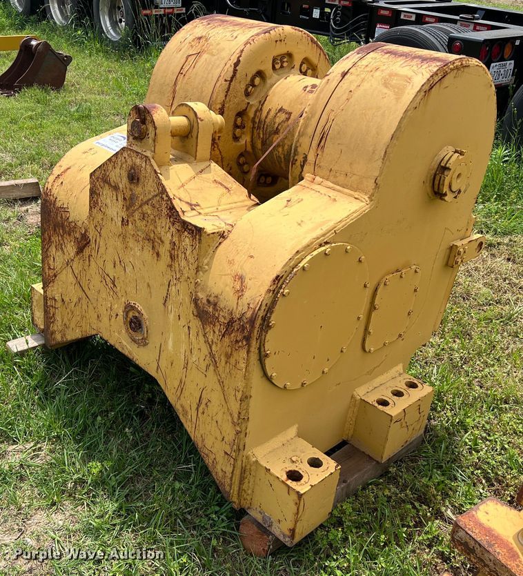 image for item DS2951 Caterpillar 58PS winch