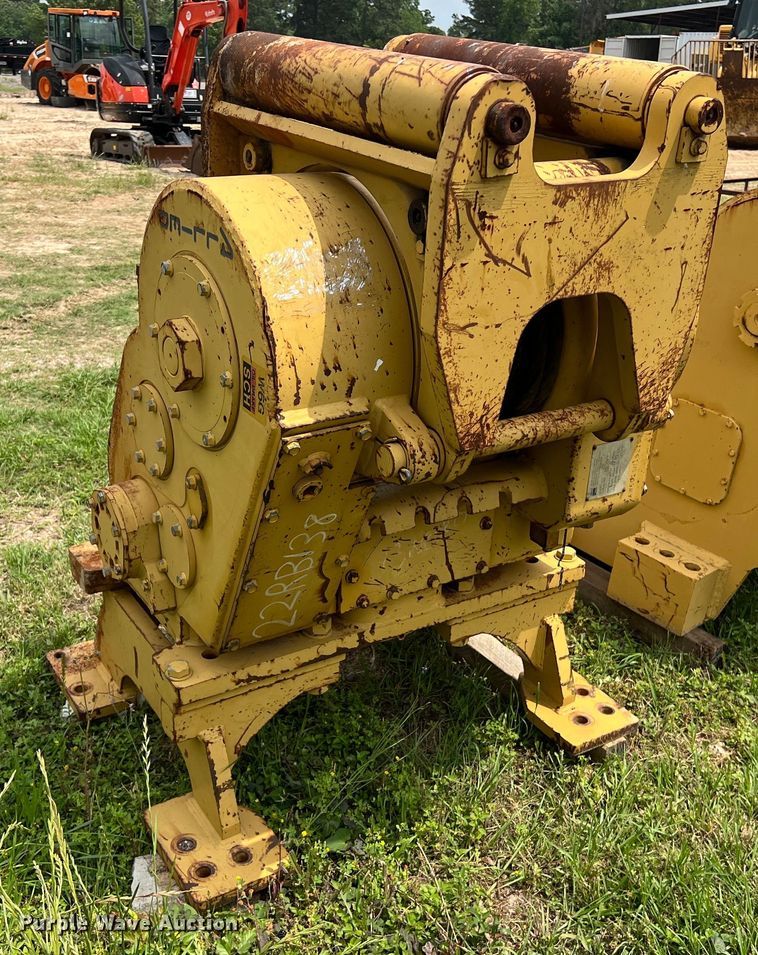 image for item DS2952 Allied W6G winch