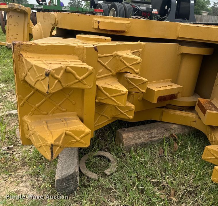 image for item DS2953 2022 hydraulic pulverizer 