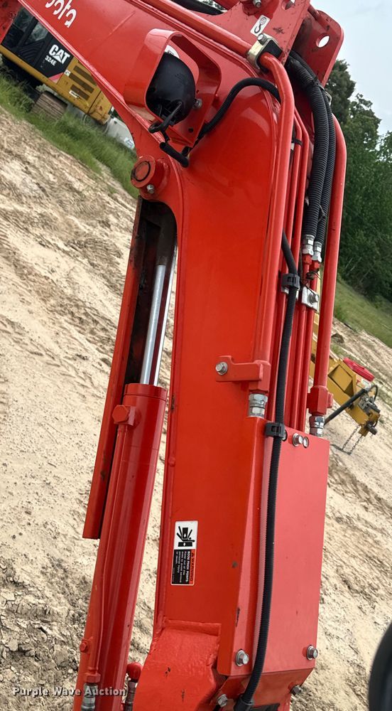 image for item DS2956 2019 Kubota KX71-3S mini excavator