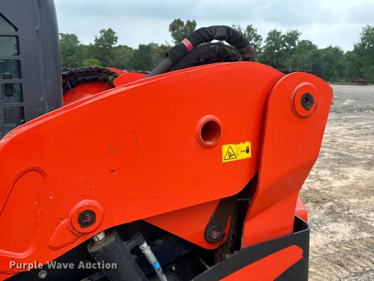 image for item DS2957 2019 Kubota SVL75-2 tracked skid steer loader
