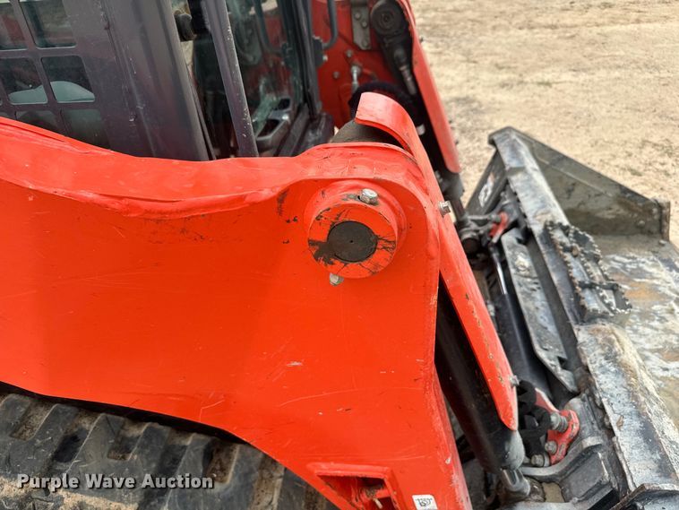 image for item DS2957 2019 Kubota SVL75-2 tracked skid steer loader