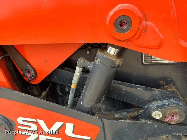 image for item DS2957 2019 Kubota SVL75-2 tracked skid steer loader