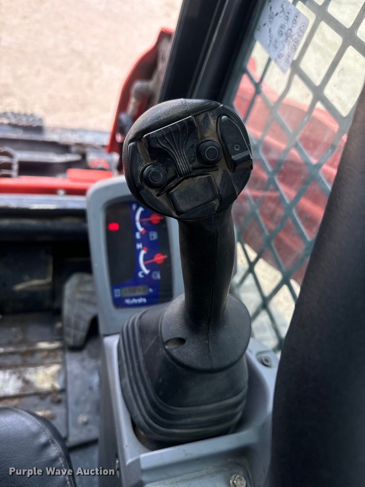 image for item DS2957 2019 Kubota SVL75-2 tracked skid steer loader