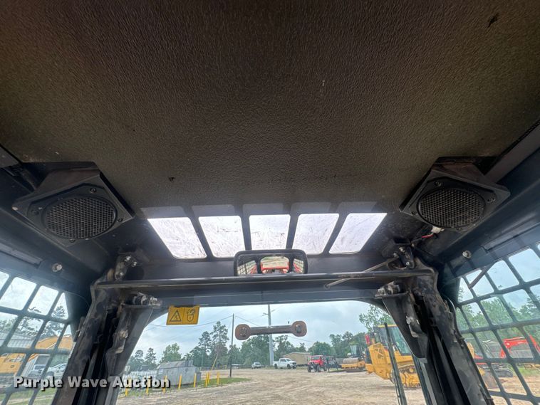 image for item DS2957 2019 Kubota SVL75-2 tracked skid steer loader