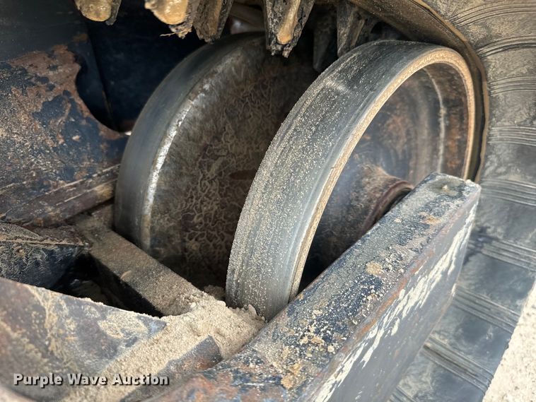 image for item DS2957 2019 Kubota SVL75-2 tracked skid steer loader