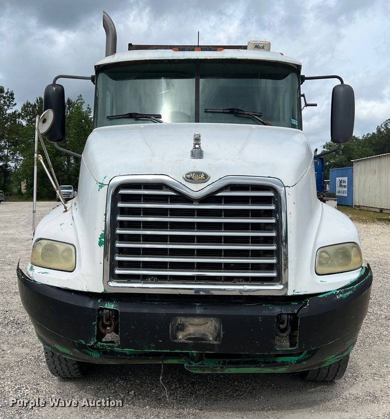 image for item DS3014 2006 Mack CXN613 dump truck
