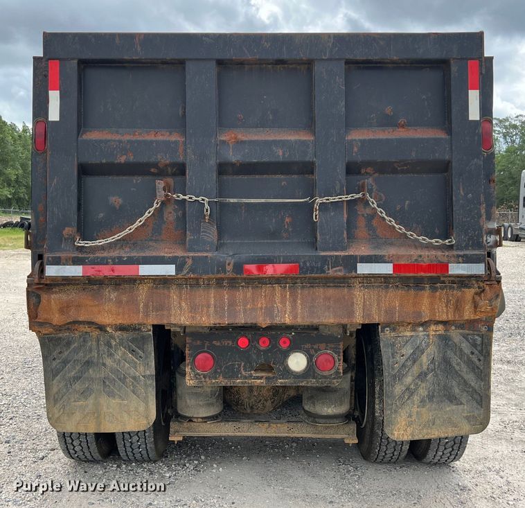 image for item DS3014 2006 Mack CXN613 dump truck