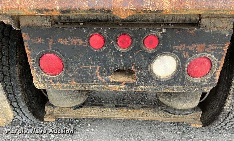 image for item DS3014 2006 Mack CXN613 dump truck