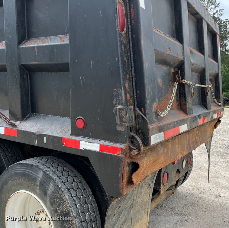 image for item DS3014 2006 Mack CXN613 dump truck