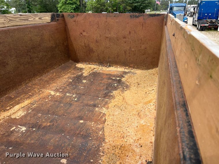 image for item DS3014 2006 Mack CXN613 dump truck