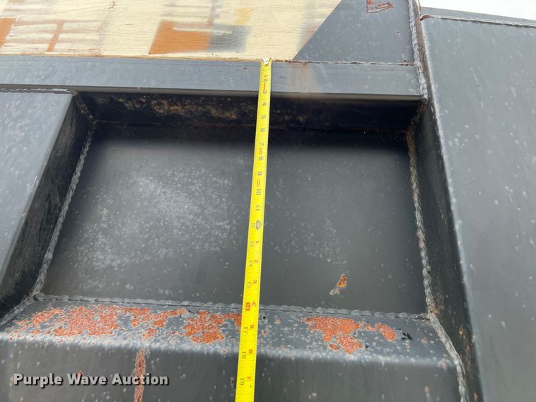 image for item DS3014 2006 Mack CXN613 dump truck