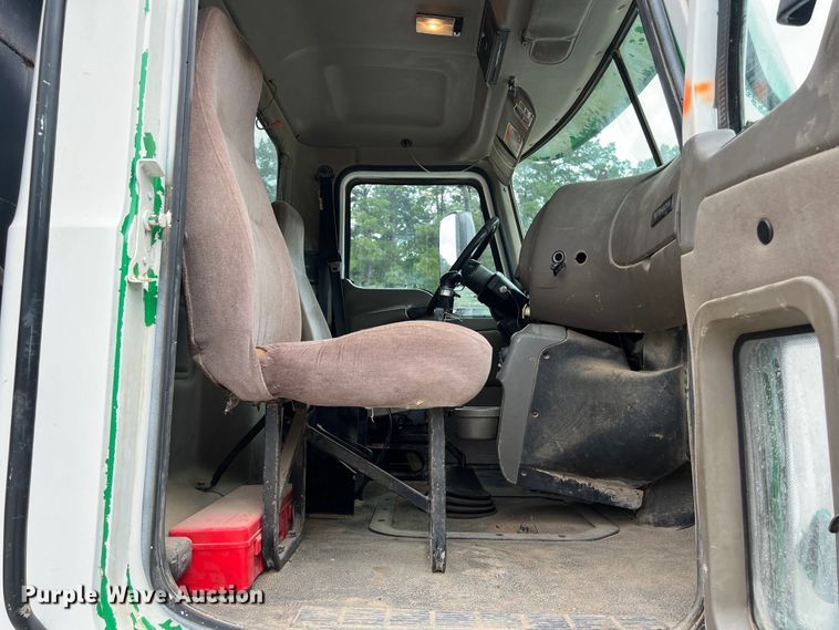 image for item DS3014 2006 Mack CXN613 dump truck