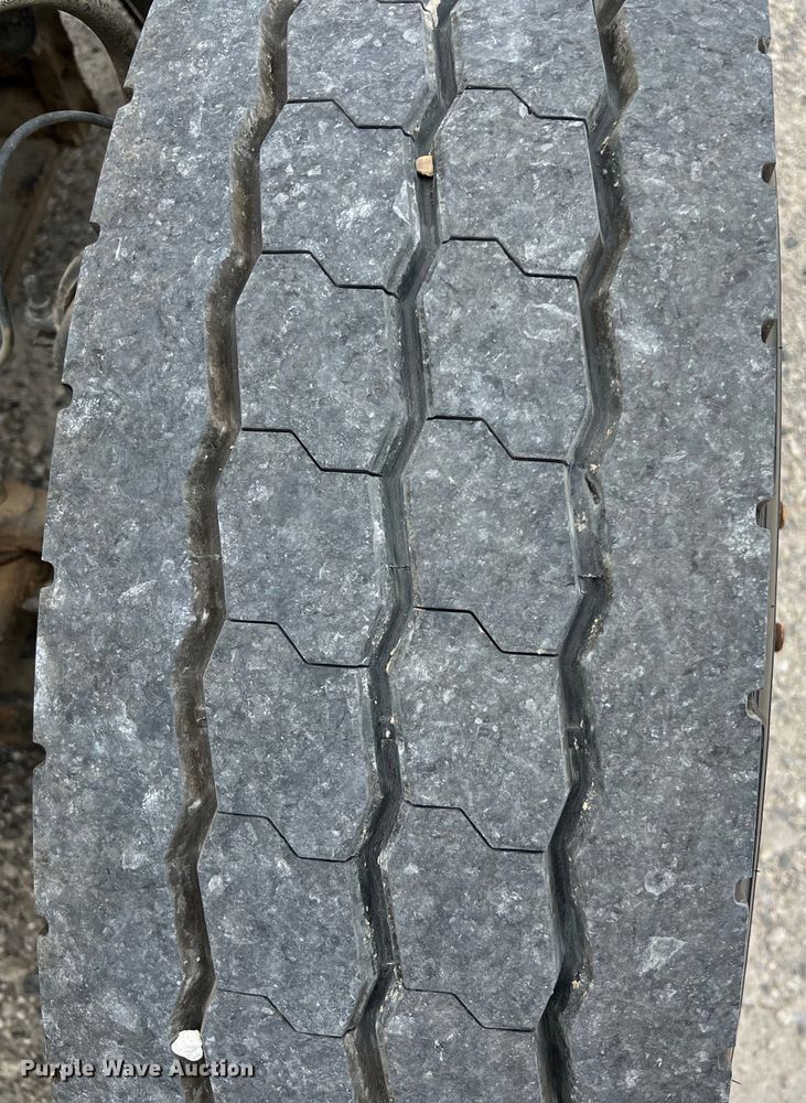 image for item DS3014 2006 Mack CXN613 dump truck