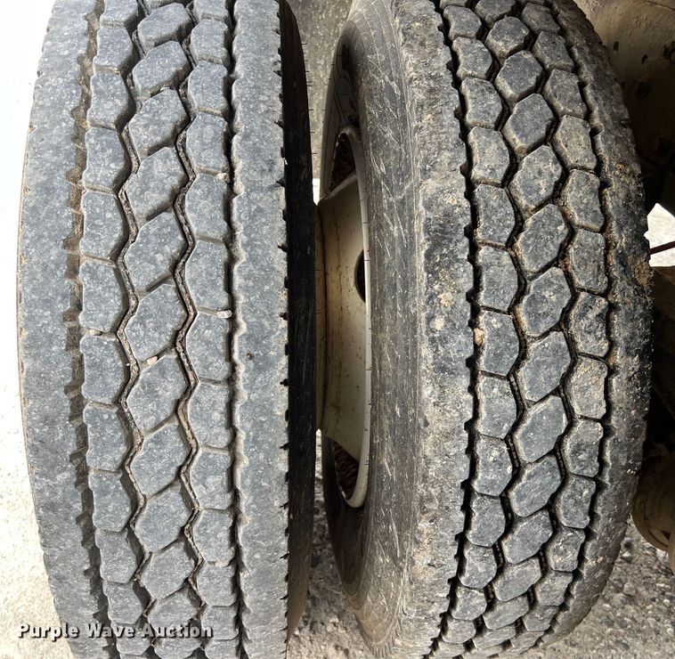 image for item DS3014 2006 Mack CXN613 dump truck