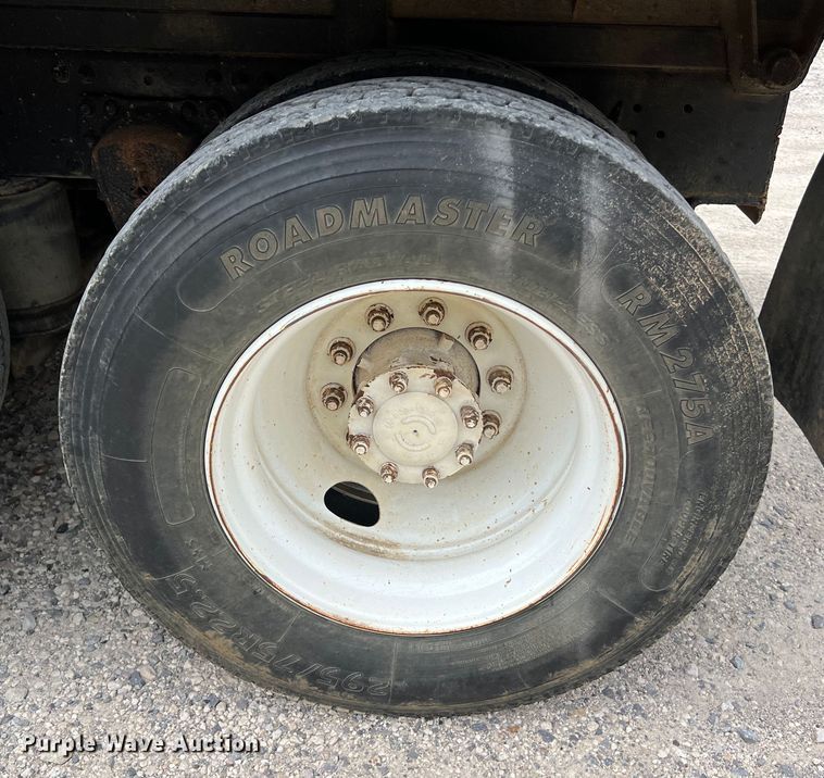 image for item DS3014 2006 Mack CXN613 dump truck